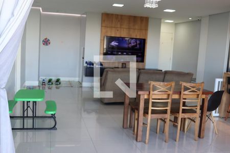 Sala de apartamento à venda com 3 quartos, 119m² em Jardim Tupanci, Barueri