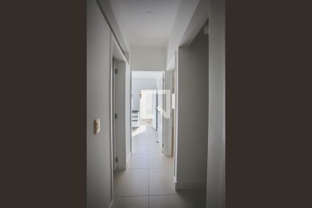 Corredor de apartamento à venda com 2 quartos, 72m² em Mirandópolis, São Paulo