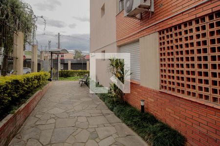 Quintal de apartamento à venda com 1 quarto, 65m² em Jardim do Salso, Porto Alegre