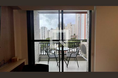 Sacada de kitnet/studio para alugar com 1 quarto, 30m² em Pinheiros, São Paulo