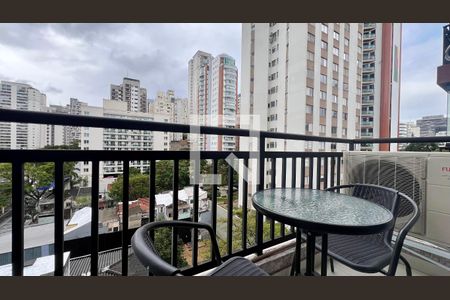Sacada de kitnet/studio para alugar com 1 quarto, 30m² em Pinheiros, São Paulo