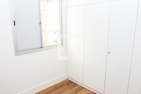 Quarto 1 de apartamento à venda com 3 quartos, 76m² em Jardim Anhanguera, São Paulo