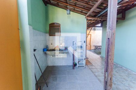 Área de Serviço de casa à venda com 2 quartos, 330m² em Nova Floresta, Belo Horizonte