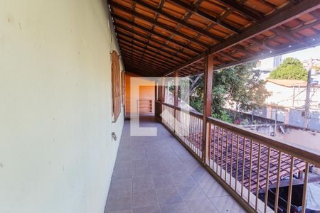 Varanda da Entrada de casa à venda com 2 quartos, 330m² em Nova Floresta, Belo Horizonte