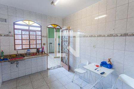 Cozinha de casa à venda com 2 quartos, 330m² em Nova Floresta, Belo Horizonte