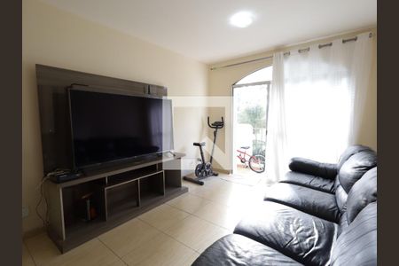 Sala de apartamento à venda com 2 quartos, 76m² em Vila Suzana, São Paulo