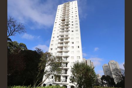 Fachada de apartamento para alugar com 3 quartos, 76m² em Vila Suzana, São Paulo