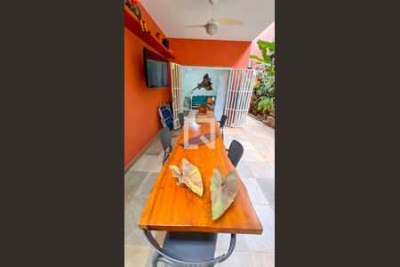 Área Externa de casa à venda com 4 quartos, 339m² em Mangabeiras, Belo Horizonte
