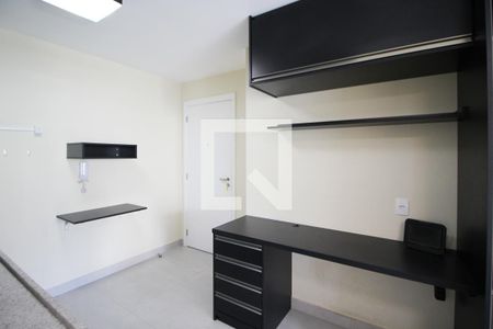Cozinha de kitnet/studio para alugar com 1 quarto, 37m² em Indianópolis, São Paulo