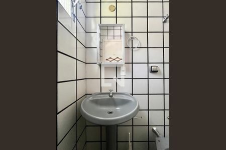 Banheiro de apartamento para alugar com 1 quarto, 14m² em Cidade Universitária, Campinas