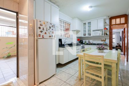 Cozinha de casa à venda com 4 quartos, 264m² em Vila Roque, São Paulo