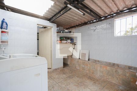 Área de serviço de casa à venda com 4 quartos, 264m² em Vila Roque, São Paulo