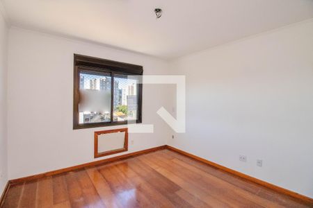 Suíte de apartamento à venda com 2 quartos, 71m² em Jardim Floresta, Porto Alegre
