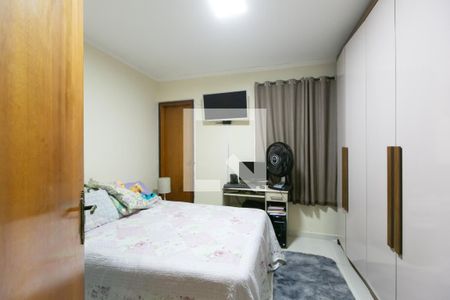 Suíte 1 de casa de condomínio à venda com 2 quartos, 90m² em Vila Carmosina, São Paulo