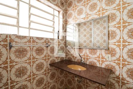 Banheiro de casa para alugar com 2 quartos, 95m² em Jardim São Paulo, São Paulo