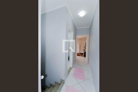 Corredor de casa à venda com 3 quartos, 134m² em Vila Milton, Guarulhos