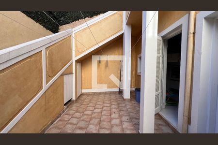 Quintal de casa para alugar com 3 quartos, 300m² em Jardim Europa, São Paulo