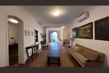 Sala de casa à venda com 3 quartos, 300m² em Jardim Europa, São Paulo