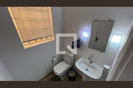 Lavabo de casa à venda com 3 quartos, 300m² em Jardim Europa, São Paulo