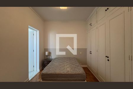 Suite 2 de casa para alugar com 3 quartos, 300m² em Jardim Europa, São Paulo