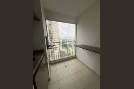 Foto 08 de apartamento à venda com 2 quartos, 75m² em Jardim Tupanci, Barueri