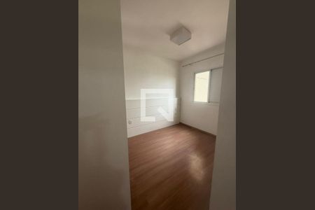 Foto 03 de apartamento à venda com 2 quartos, 75m² em Jardim Tupanci, Barueri