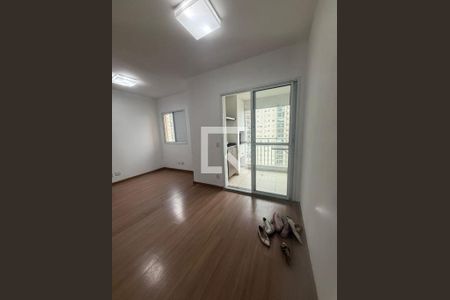 Foto 01 de apartamento à venda com 2 quartos, 75m² em Jardim Tupanci, Barueri