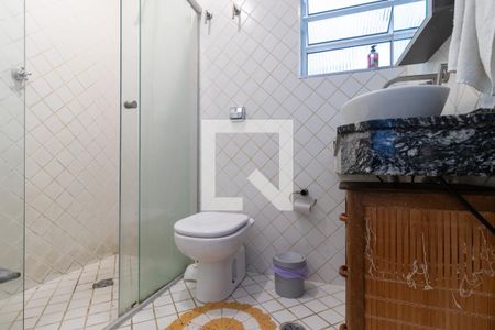 Banheiro de apartamento à venda com 2 quartos, 64m² em Vila Romana, São Paulo