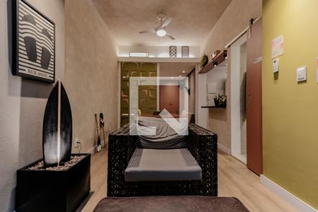 Sala de apartamento à venda com 1 quarto, 48m² em Leblon, Rio de Janeiro