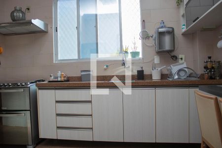 Cozinha de apartamento para alugar com 4 quartos, 144m² em Cidade Nova, Belo Horizonte