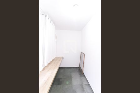 Quarto de casa à venda com 2 quartos, 50m² em Quintino Bocaiúva, Rio de Janeiro