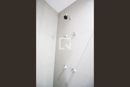 Banheiro de kitnet/studio à venda com 1 quarto, 24m² em Vila Olímpia, São Paulo