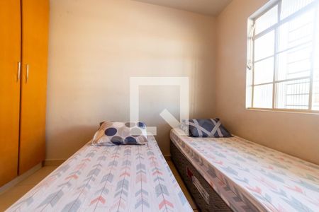 Quarto 1 de casa à venda com 5 quartos, 732m² em Cachoeirinha, Belo Horizonte