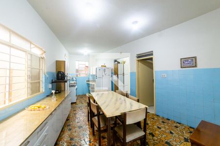 Cozinha de casa para alugar com 5 quartos, 732m² em Cachoeirinha, Belo Horizonte