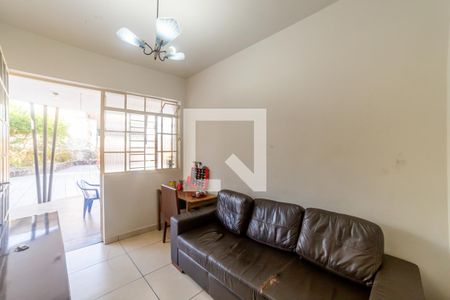 Sala de casa à venda com 5 quartos, 732m² em Cachoeirinha, Belo Horizonte