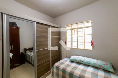 Quarto 2 de casa à venda com 5 quartos, 732m² em Cachoeirinha, Belo Horizonte