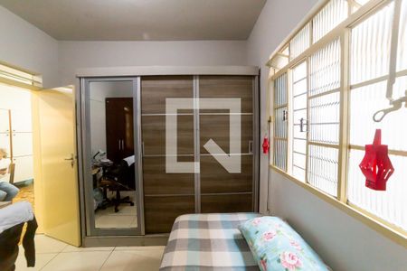 Quarto 2 de casa à venda com 5 quartos, 732m² em Cachoeirinha, Belo Horizonte