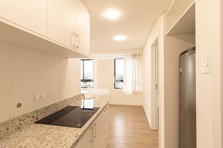 Cozinha de apartamento para alugar com 1 quarto, 32m² em Novo Mundo, Curitiba