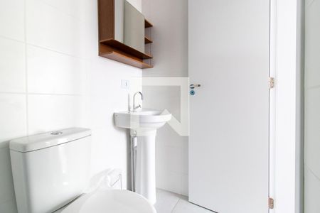 Banheiro Social de apartamento para alugar com 2 quartos, 45m² em Boneca do Iguaçu, São José dos Pinhais