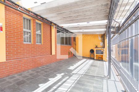 Garagem de casa para alugar com 3 quartos, 500m² em Km 18, Osasco