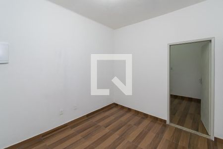 Sala de casa para alugar com 2 quartos, 120m² em Irajá, Rio de Janeiro