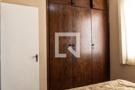 Quarto 1 de apartamento para alugar com 2 quartos, 68m² em Carlos Prates, Belo Horizonte