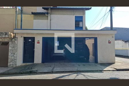 Fachada de casa à venda com 3 quartos, 140m² em Vila Valparaíso, Santo André