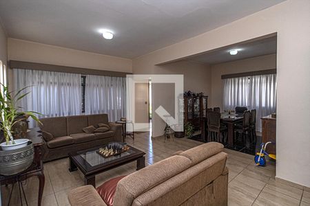 Sala de Estar  de casa à venda com 4 quartos, 300m² em Jardim da Saúde, São Paulo