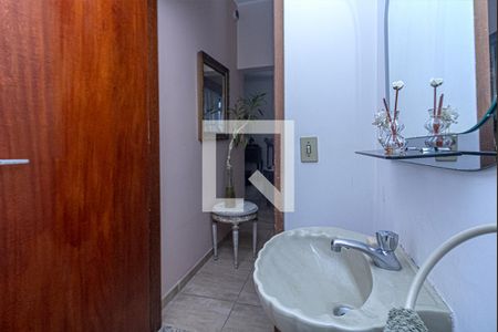 Lavabo do Piso  de casa à venda com 4 quartos, 300m² em Jardim da Saúde, São Paulo