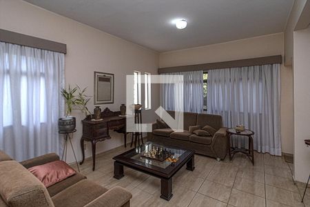 Sala de Estar  de casa à venda com 4 quartos, 300m² em Jardim da Saúde, São Paulo