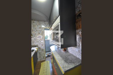 Cozinha de apartamento para alugar com 2 quartos, 55m² em Vila Ede, São Paulo