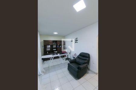 Sala de casa à venda com 3 quartos, 180m² em Serrano, Belo Horizonte