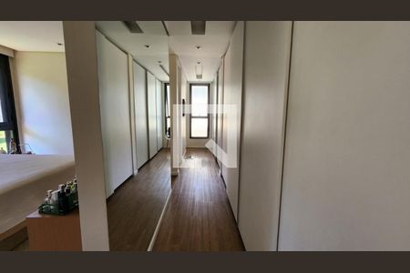 Foto 12 de casa à venda com 3 quartos, 265m² em Interlagos, São Paulo