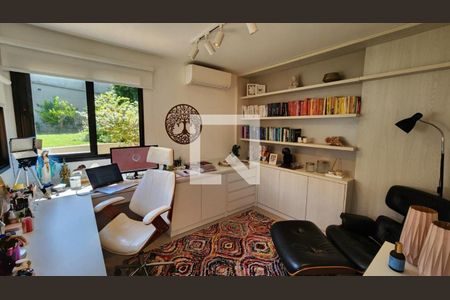 Foto 26 de casa à venda com 3 quartos, 265m² em Interlagos, São Paulo